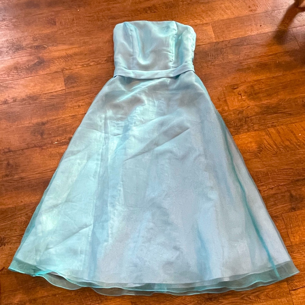 Blue women’s prom dress